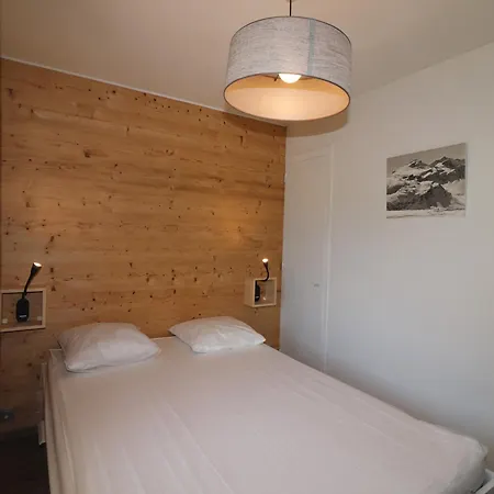 Confort 4 Pers, Balcon Sud, Proche Pistes Et Commerces, Wifi Inclus - Fr-1-502-406 *